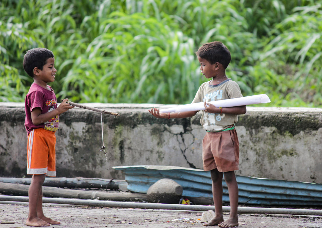 Held between them, Mumbai