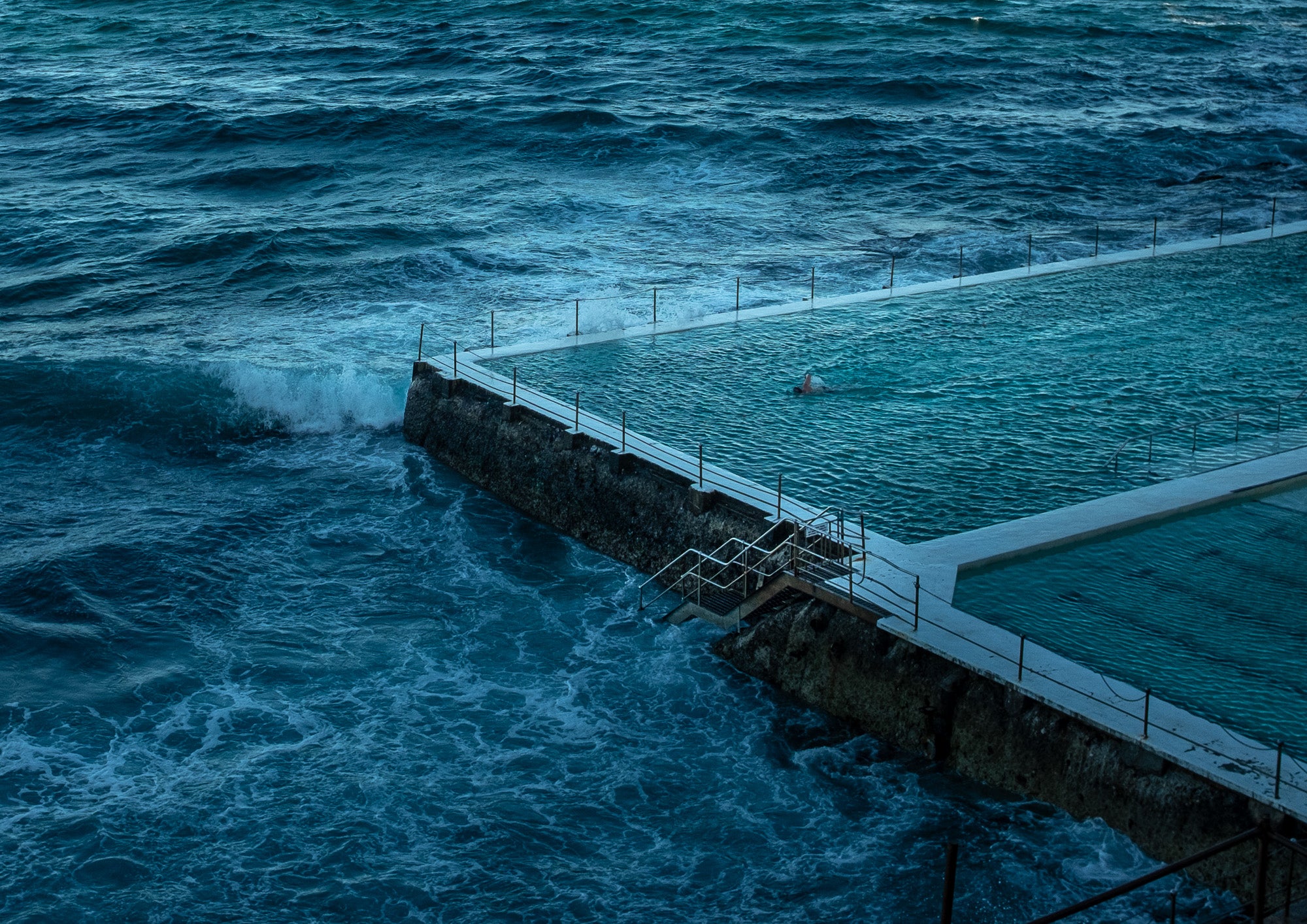 Lone Swimmer, Bondi